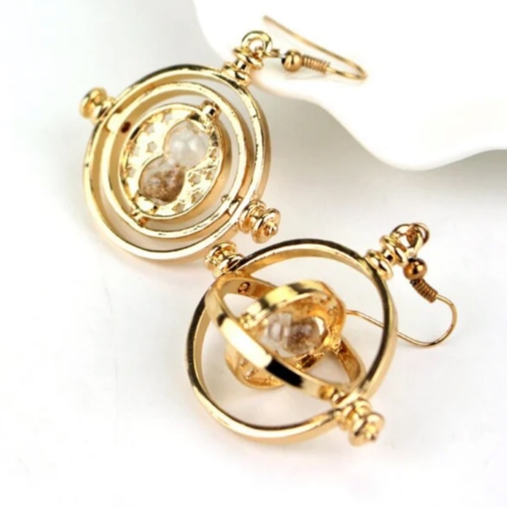 NWOT Harry Potter Time Turner Swiveling Hourglass Rotating Time Earrings Gold